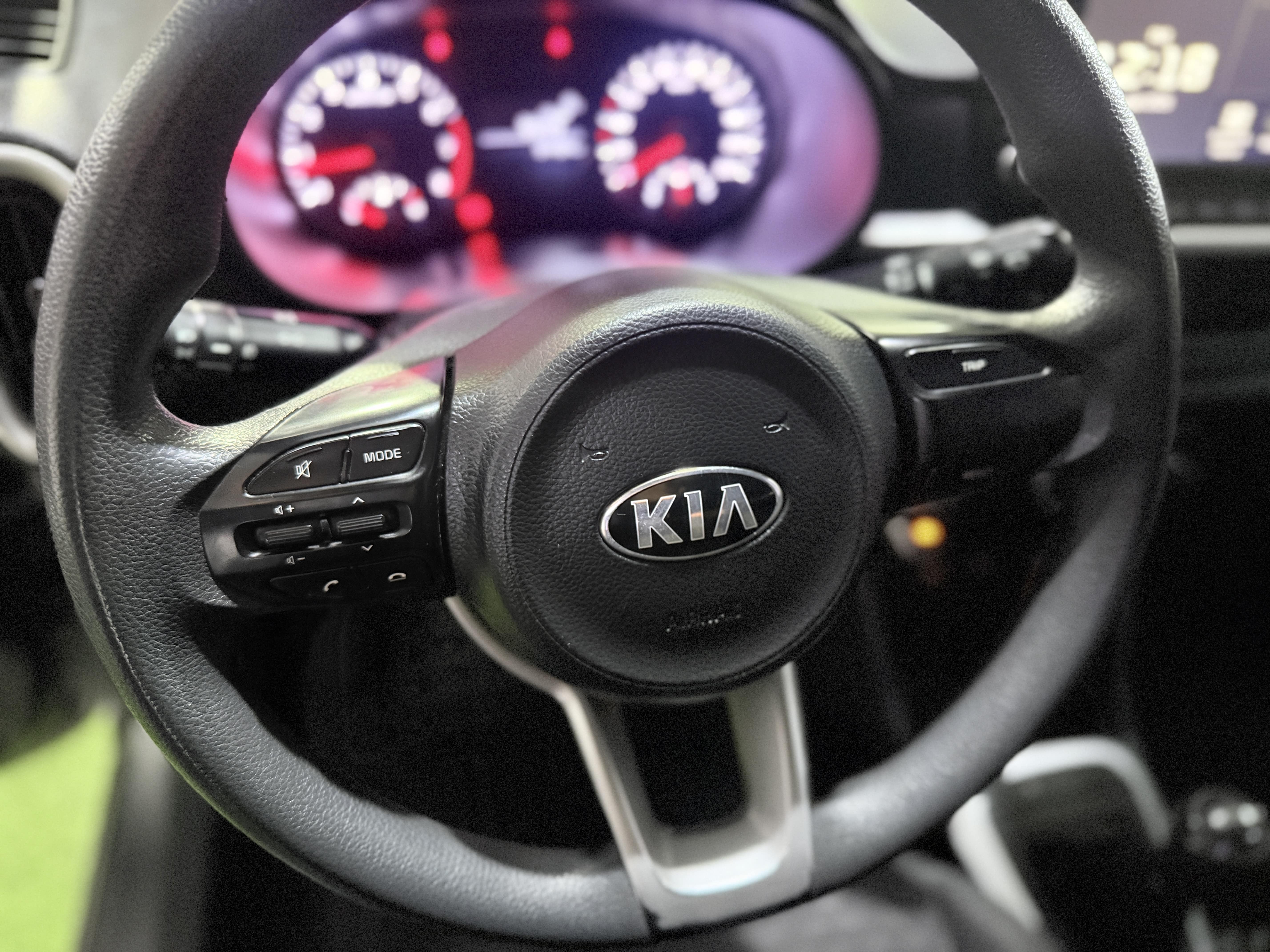 KIA Morning — foto 10 de 13