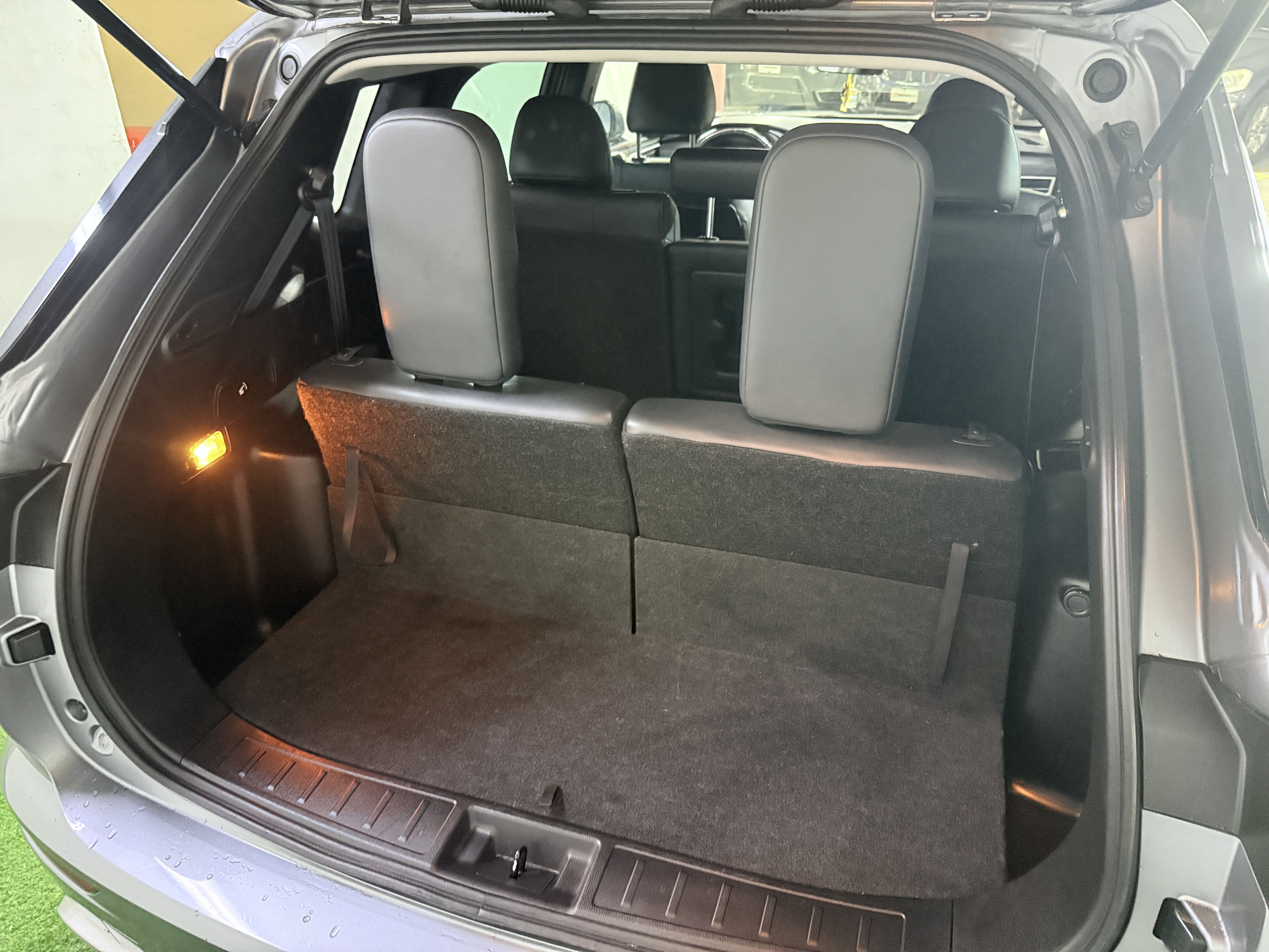 Mitsubishi Outlander — foto 9 de 16