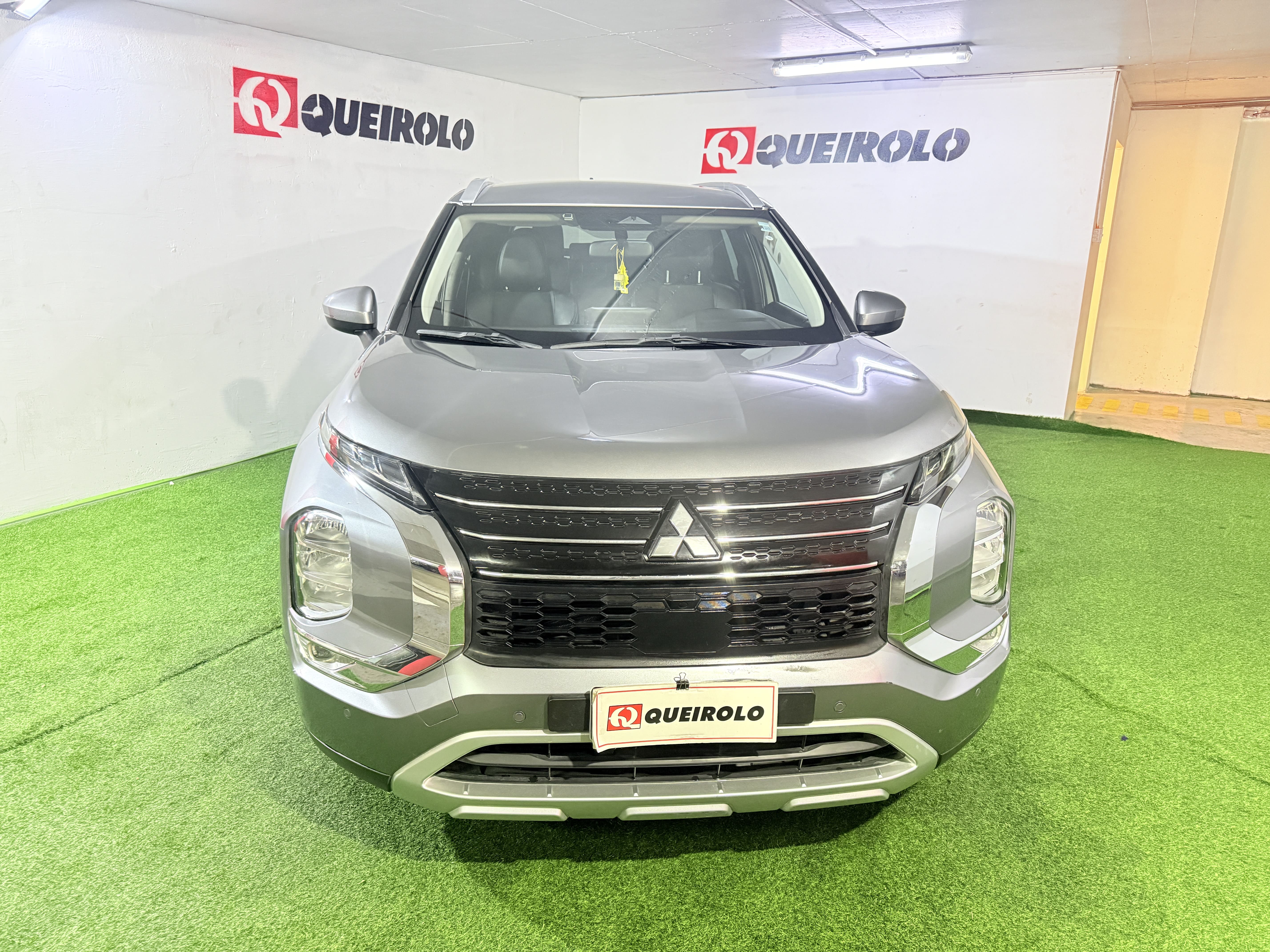 Mitsubishi Outlander — foto 2 de 16