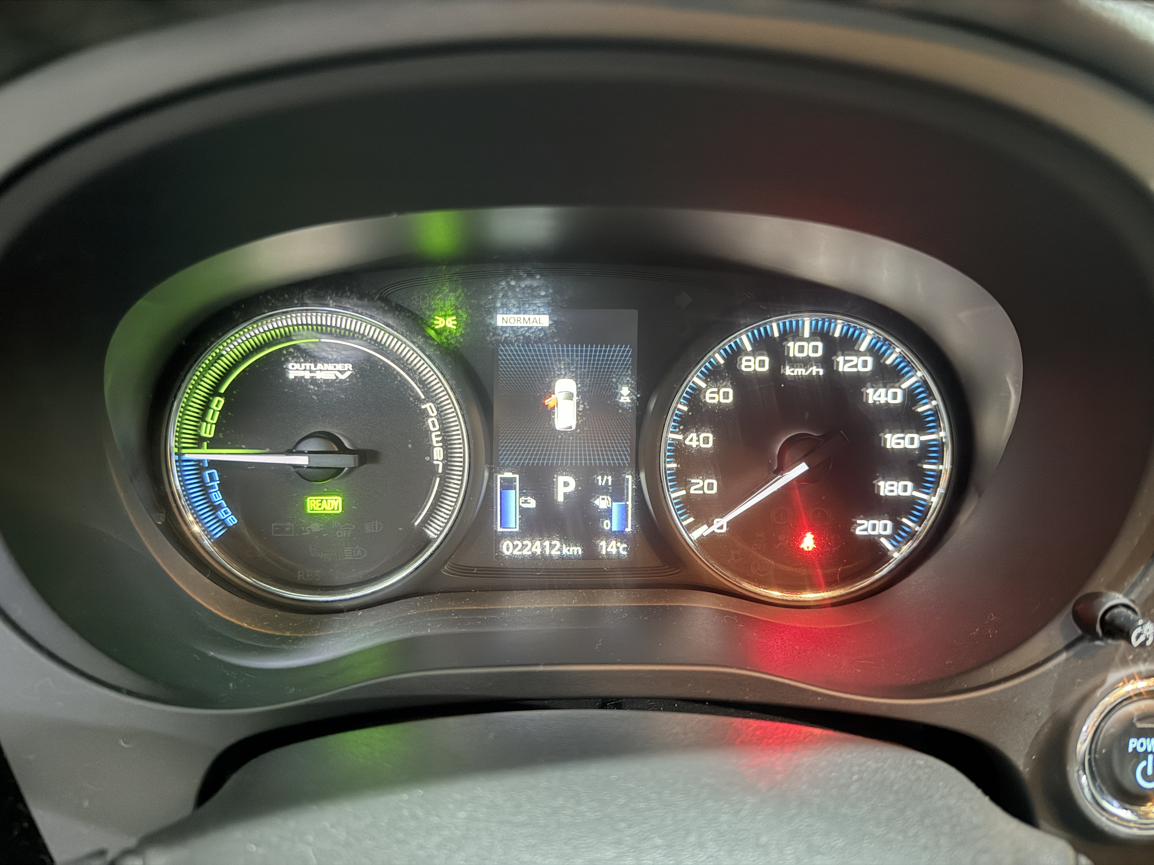 Mitsubishi Outlander — foto 14 de 15