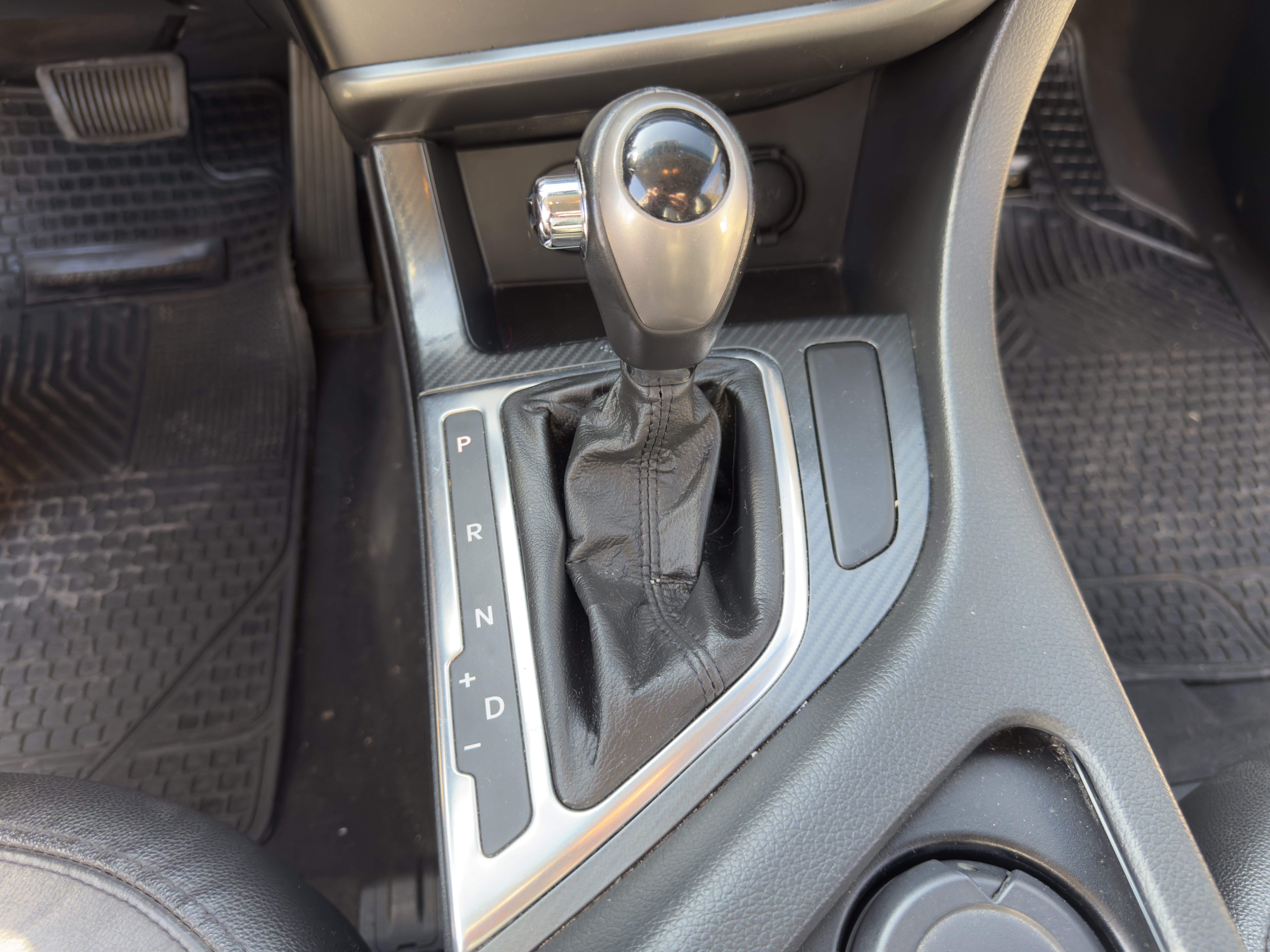 KIA Optima — foto 15 de 16