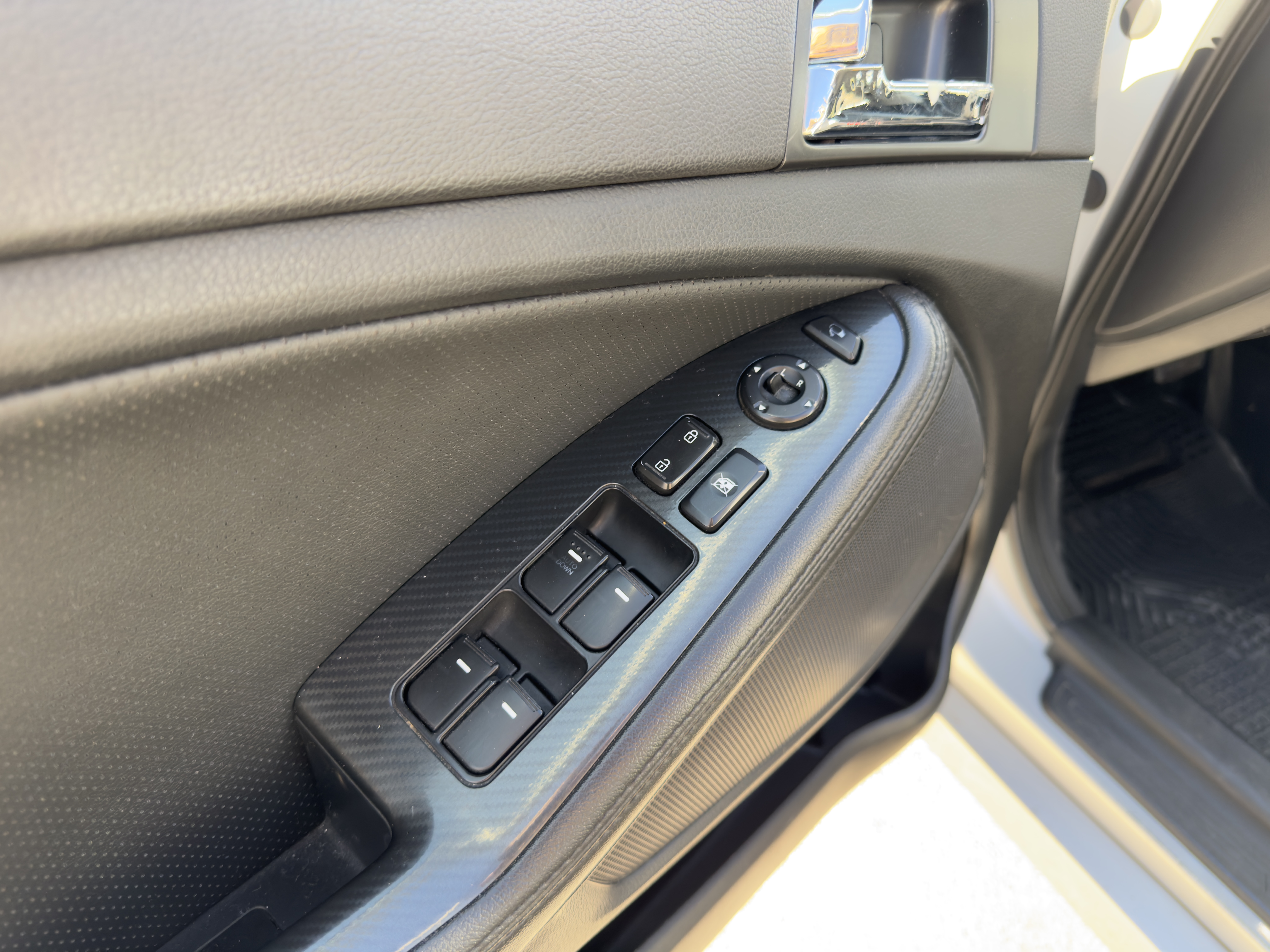 KIA Optima — foto 9 de 16