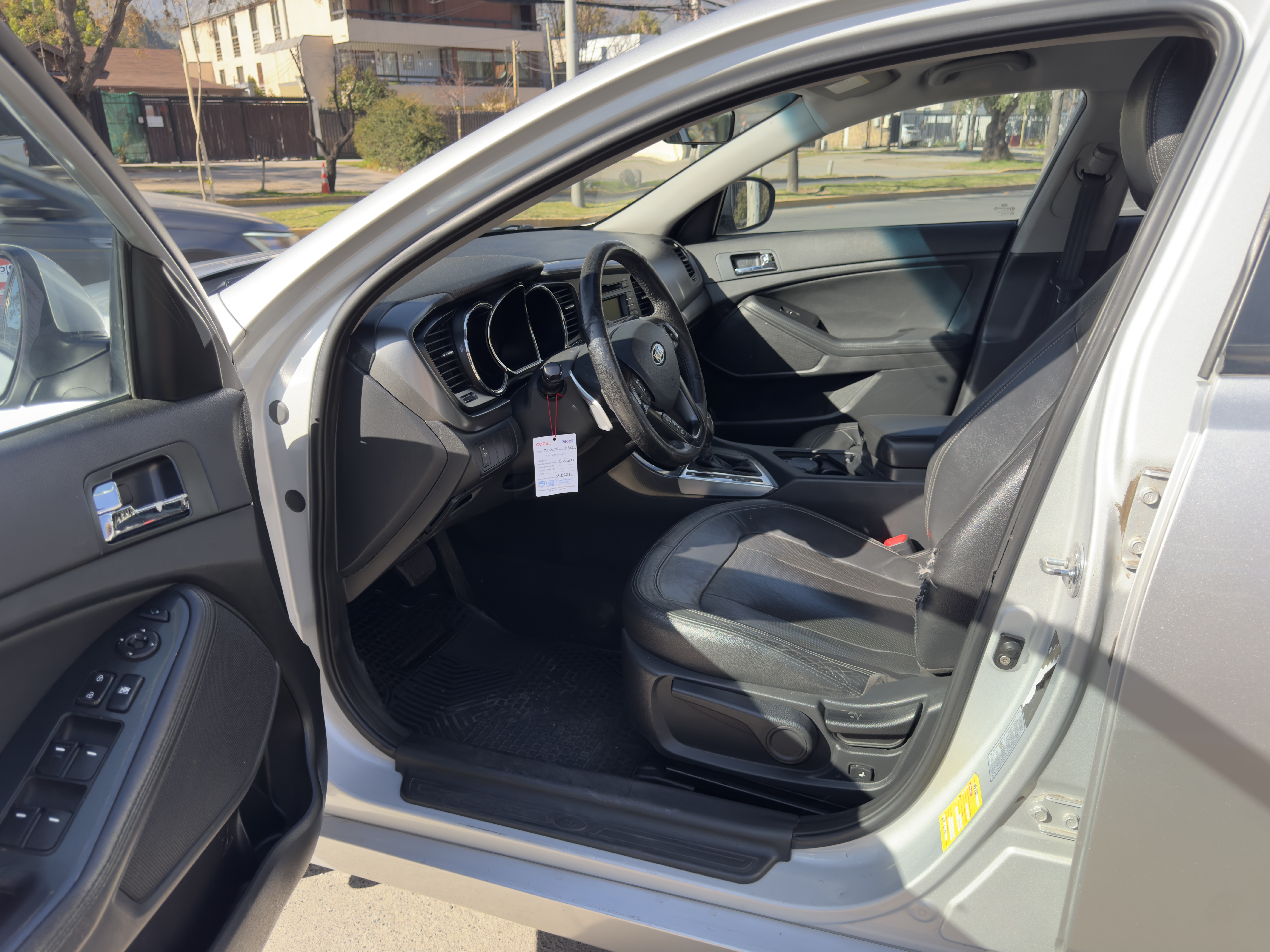 KIA Optima — foto 8 de 16