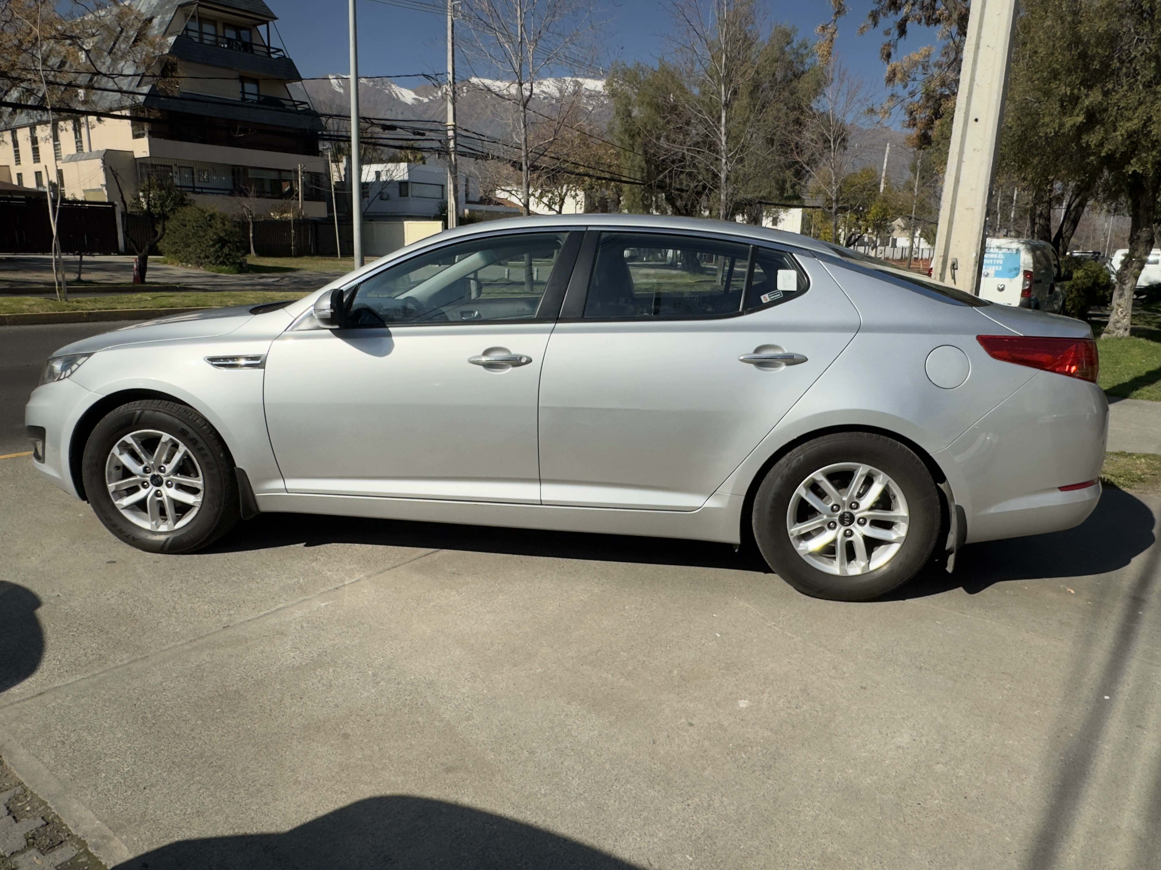 KIA Optima — foto 4 de 16