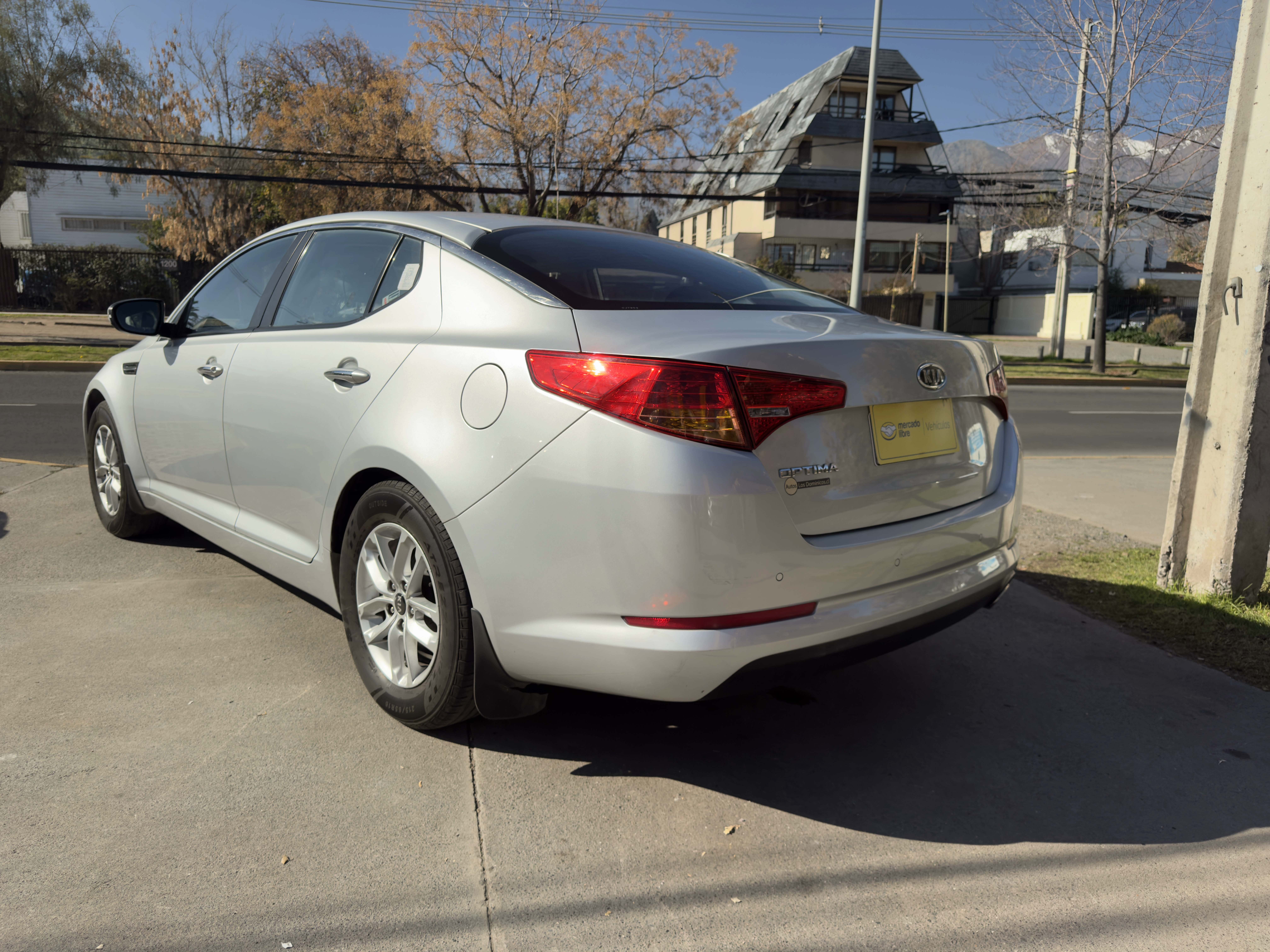 KIA Optima — foto 5 de 16
