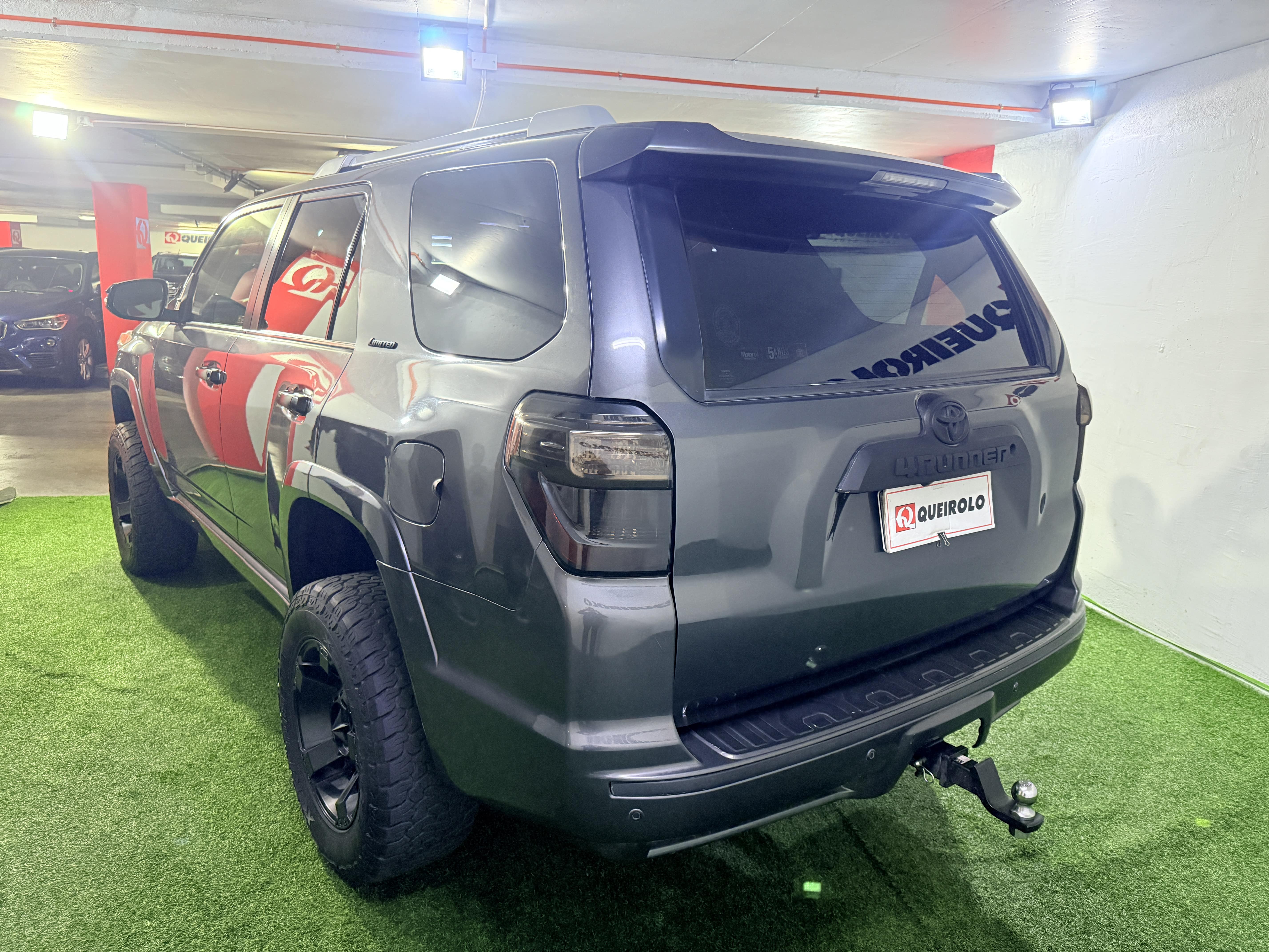 Toyota 4Runner — foto 6 de 14
