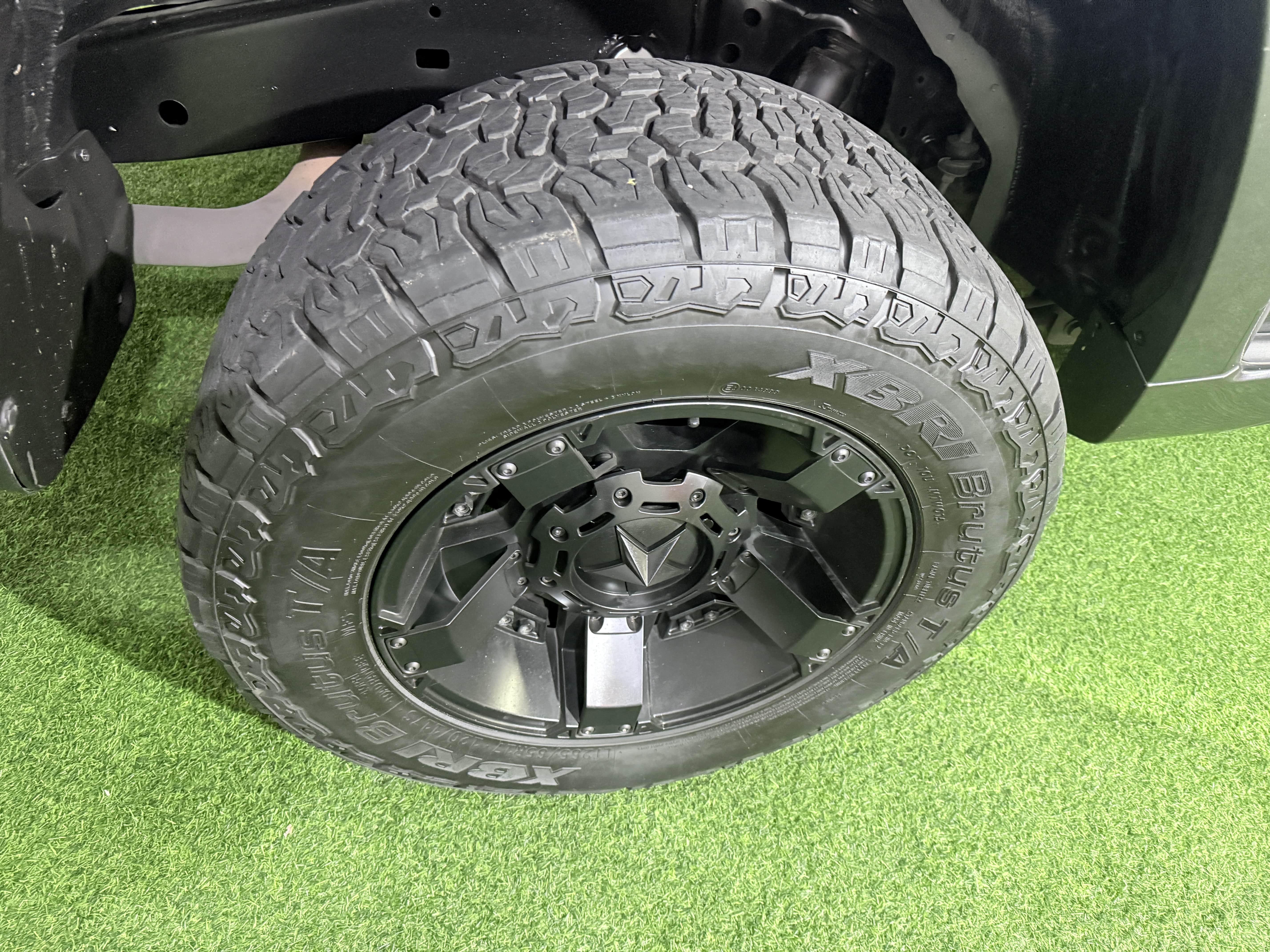 Toyota 4Runner — foto 9 de 14