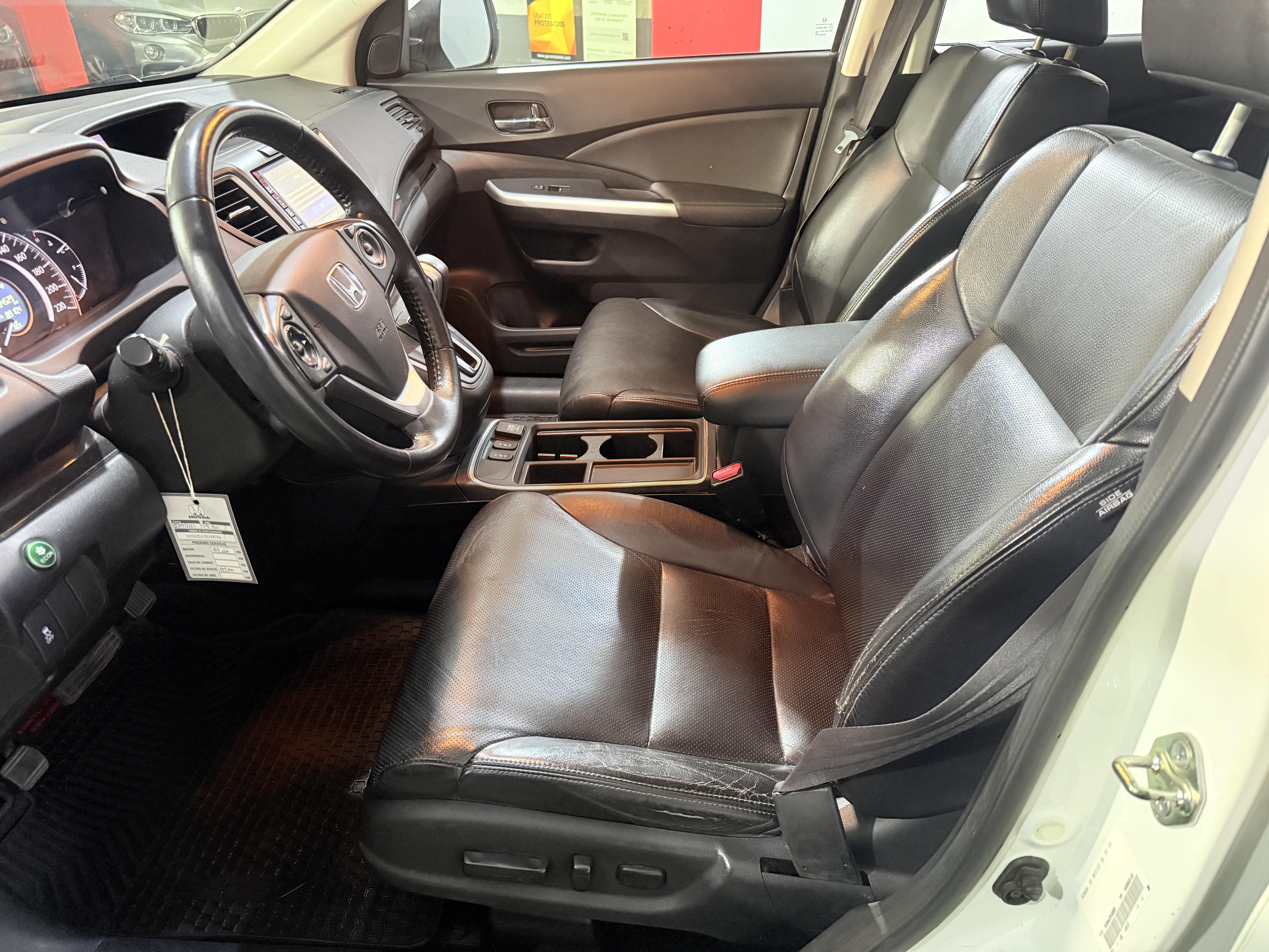 Honda CR-V — foto 8 de 13