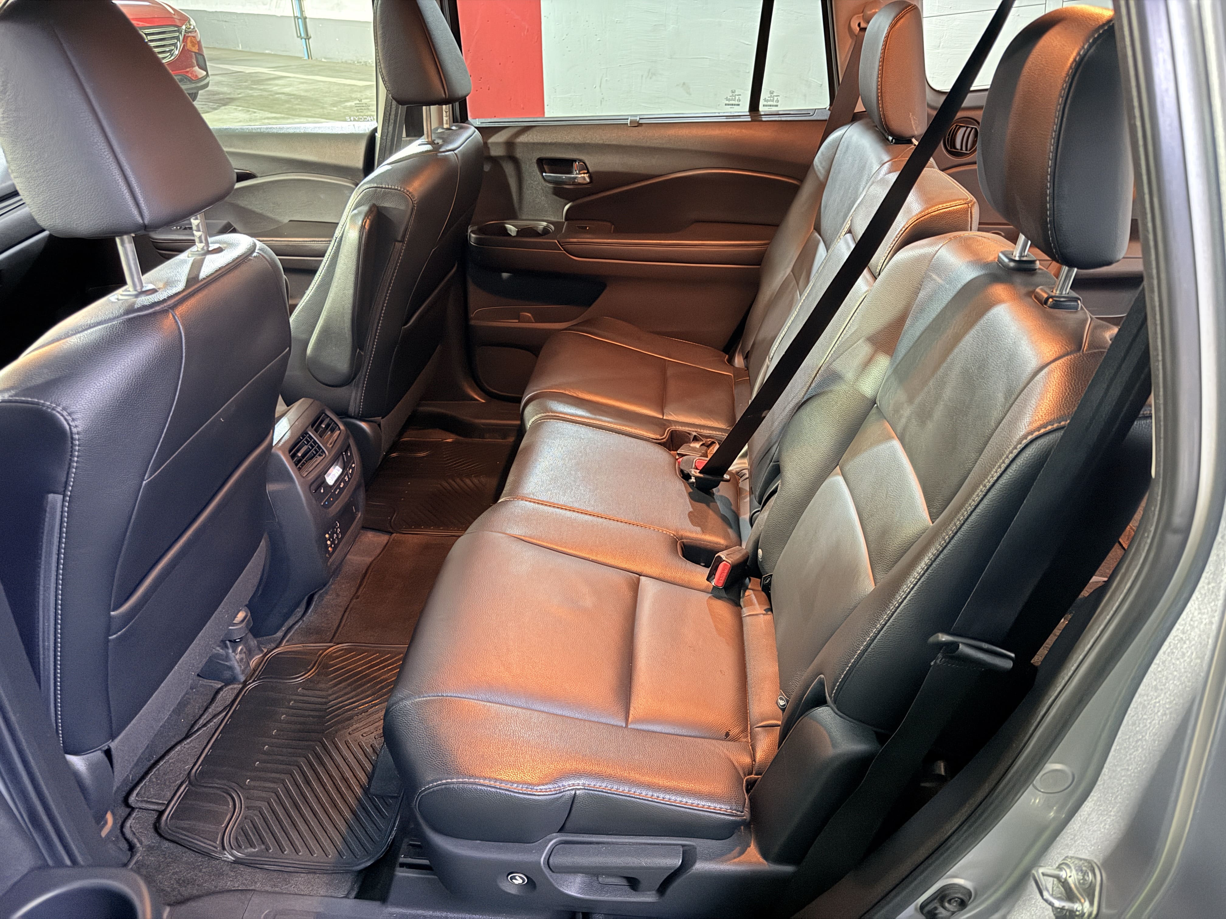 Honda Pilot — foto 10 de 12