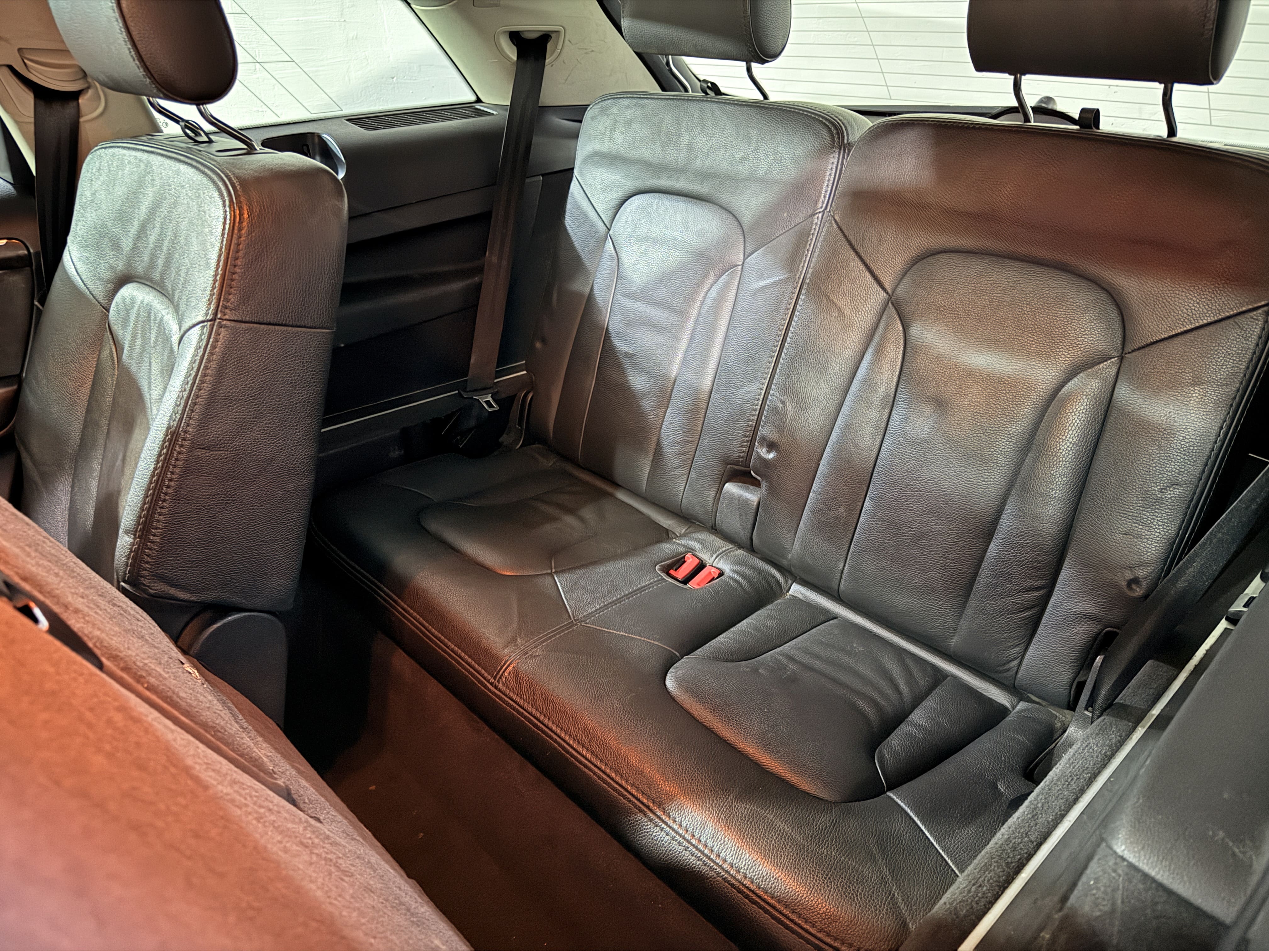 Audi Q7 — foto 8 de 11