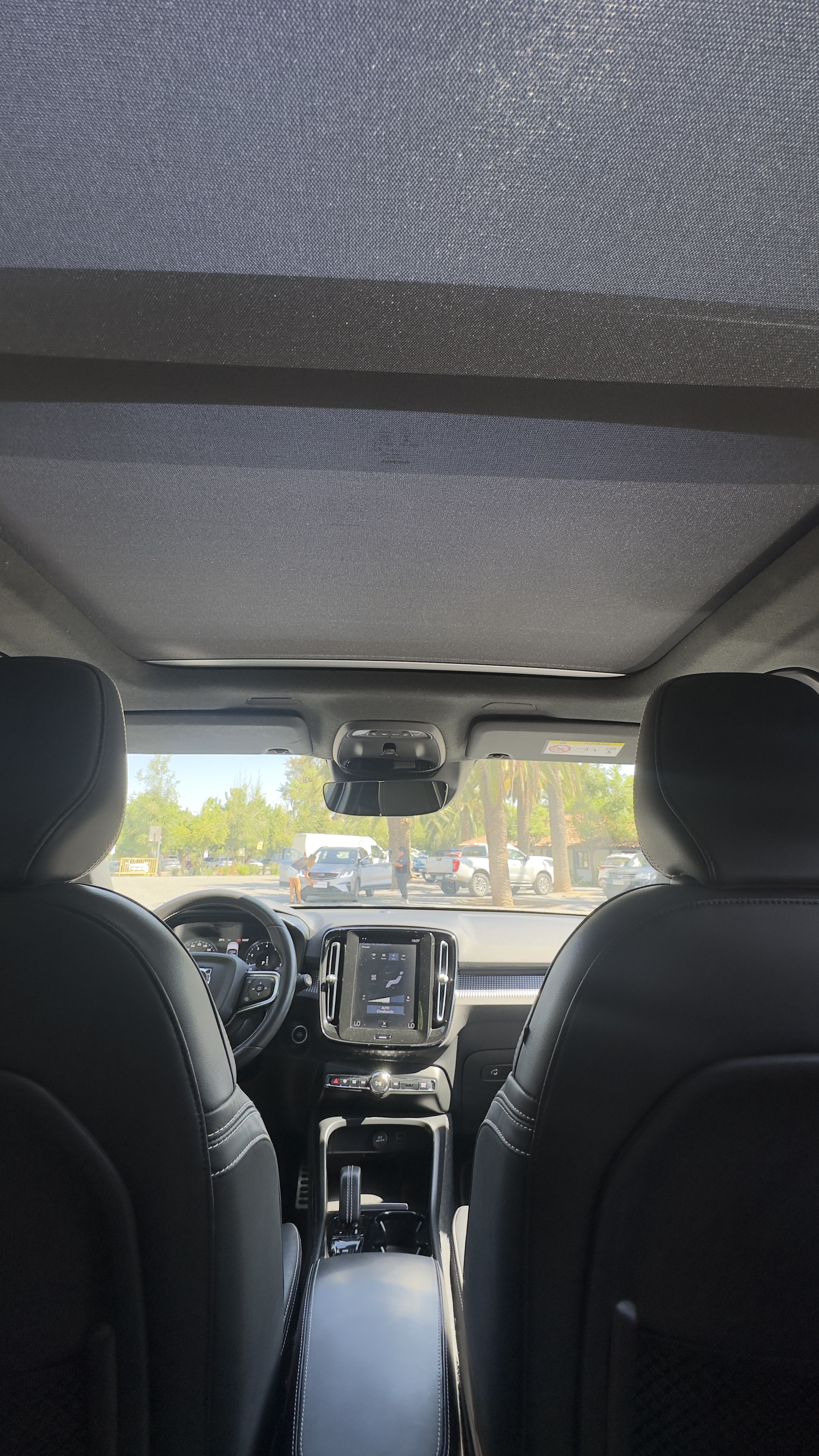 Volvo Xc40 — foto 9 de 9