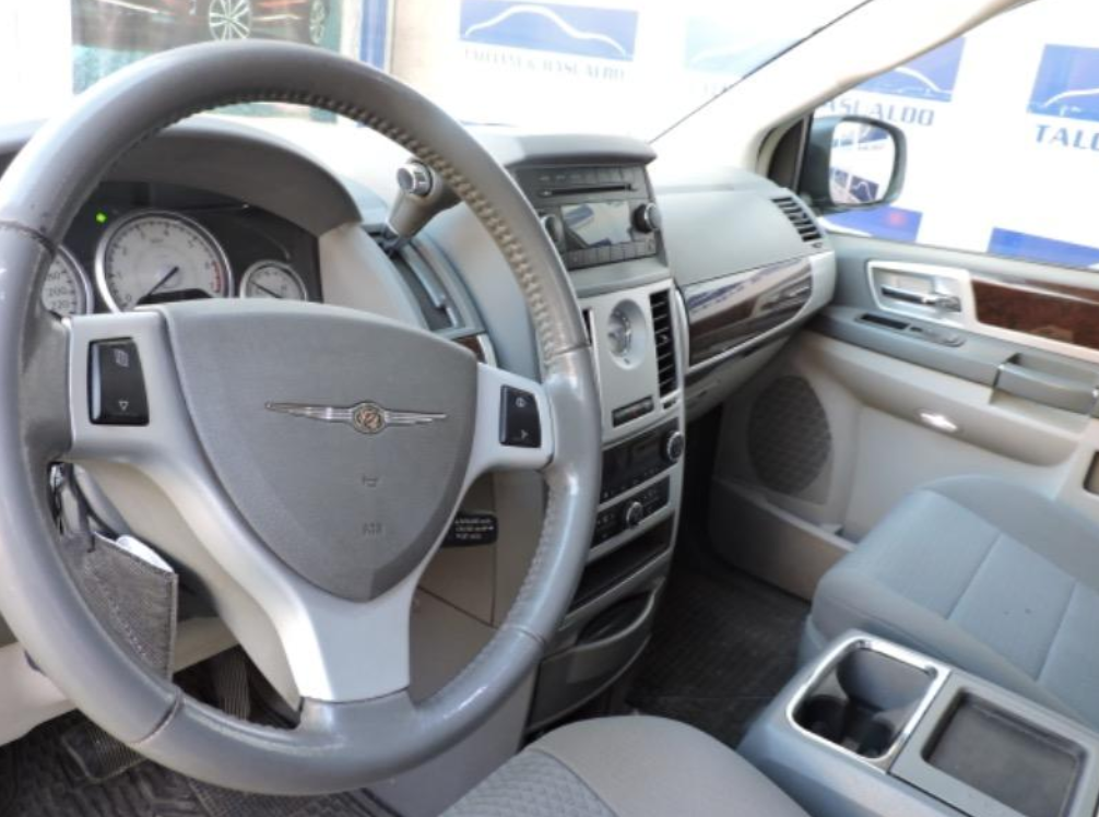 Chrysler Grand Town Country — foto 9 de 20