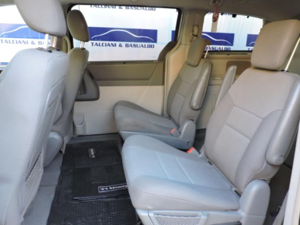 Chrysler Grand Town Country — foto 13 de 20