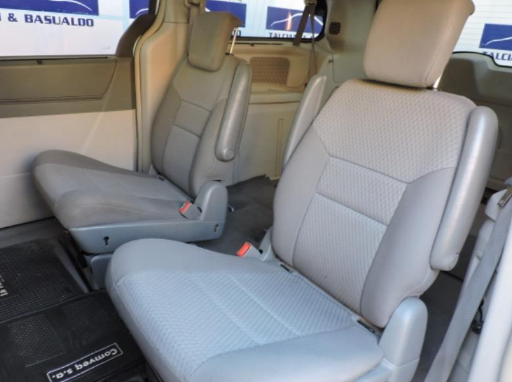 Chrysler Grand Town Country — foto 14 de 20
