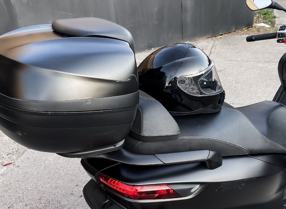 Piaggio Mp3 500 Hpe Sport Advanced — foto 15 de 16