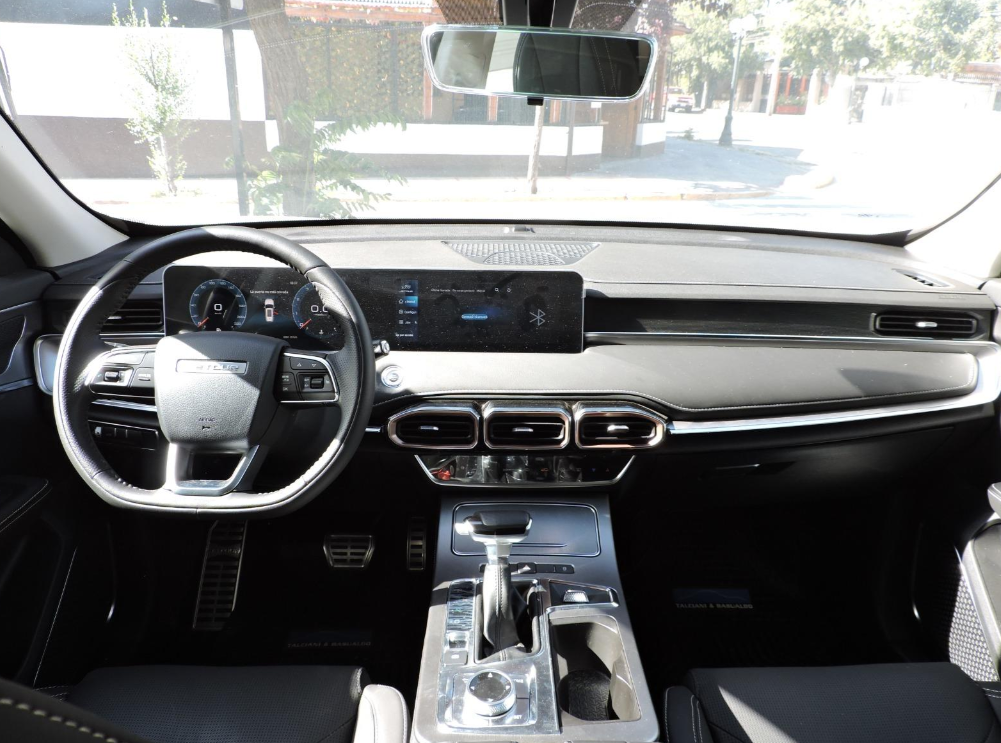 Jetour X70 — foto 14 de 19