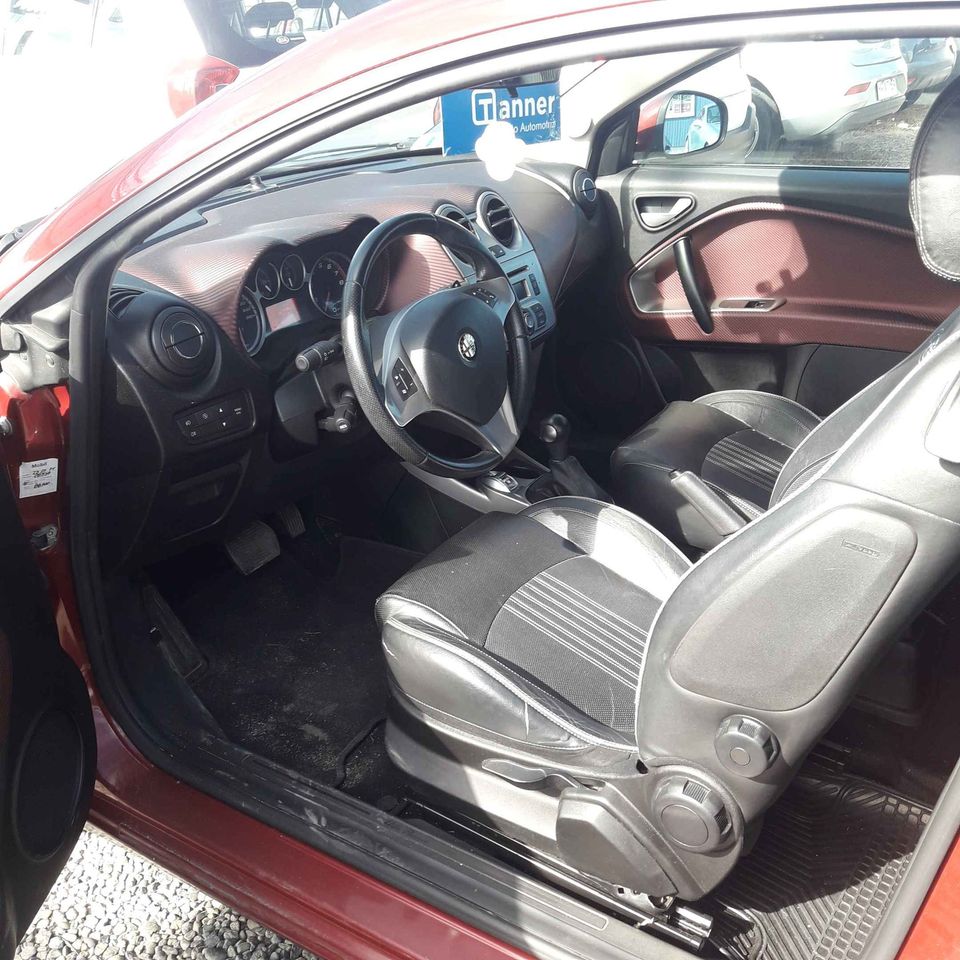 Alfa Romeo Mito — foto 9 de 18