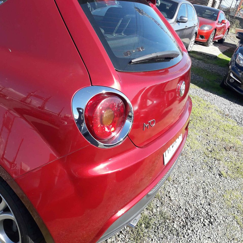 Alfa Romeo Mito — foto 6 de 18