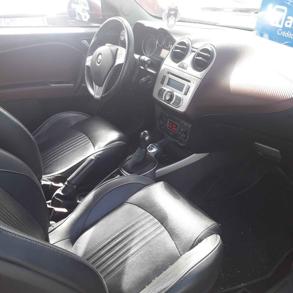 Alfa Romeo Mito — foto 11 de 18