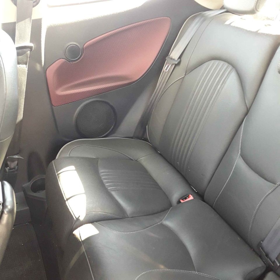 Alfa Romeo Mito — foto 15 de 18