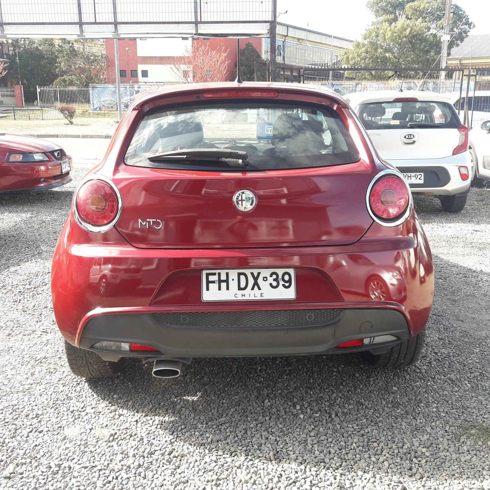 Alfa Romeo Mito — foto 5 de 18
