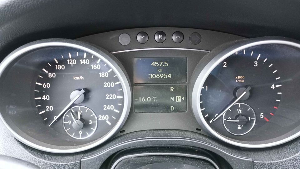 Mercedes-Benz Ml320 — foto 14 de 15