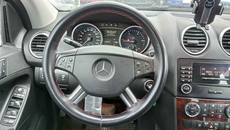 Mercedes-Benz Ml320 — foto 13 de 15