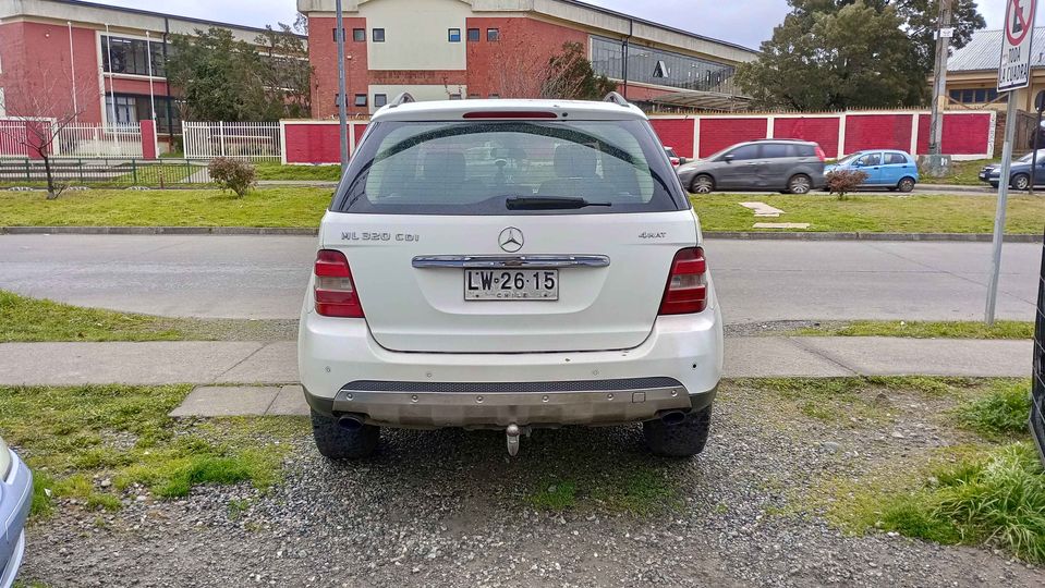 Mercedes-Benz Ml320 — foto 5 de 15