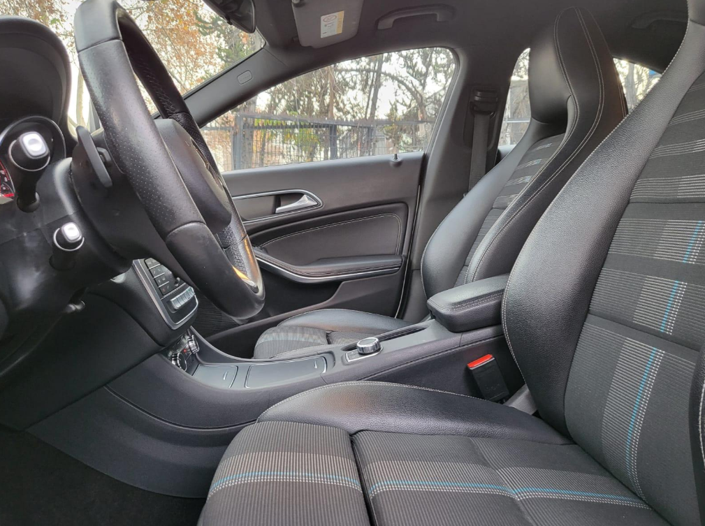 Mercedes-Benz Cla180 — foto 7 de 18