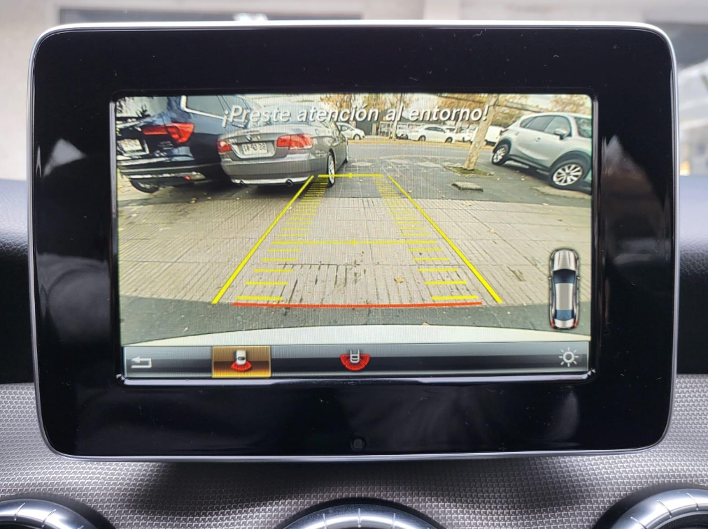 Mercedes-Benz Cla180 — foto 13 de 18