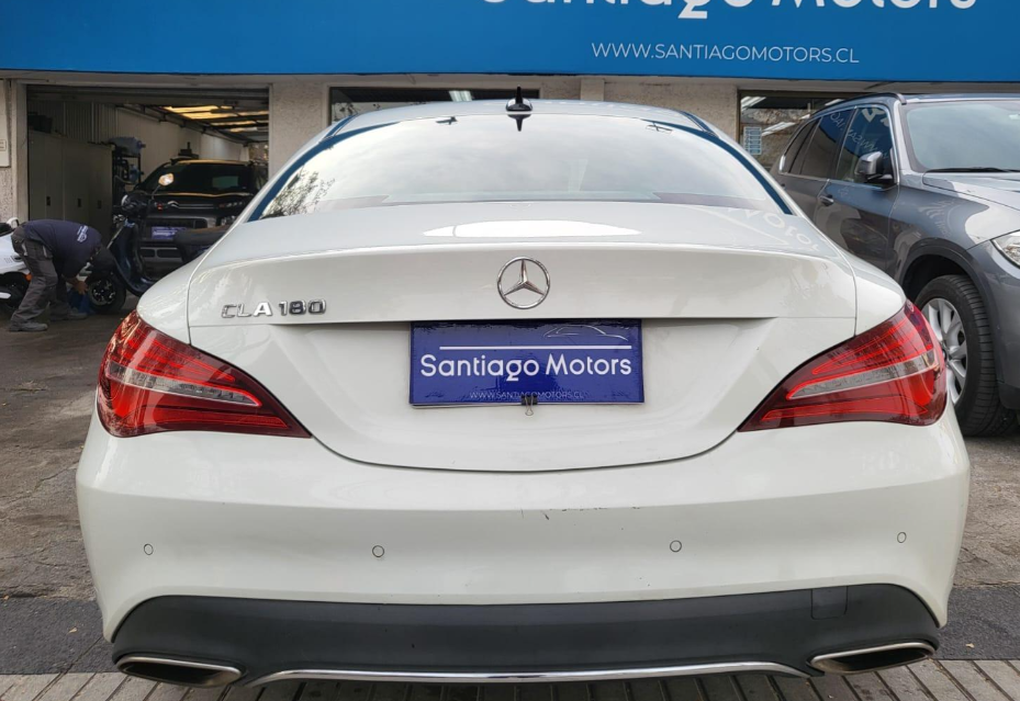Mercedes-Benz Cla180 — foto 5 de 18