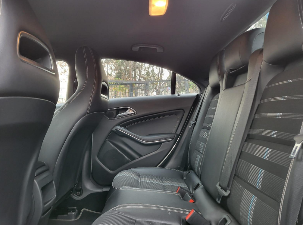 Mercedes-Benz Cla180 — foto 18 de 18