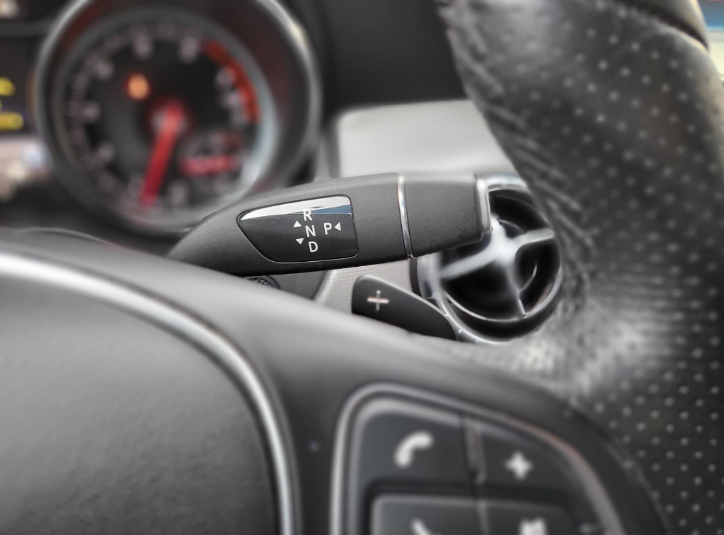 Mercedes-Benz Cla180 — foto 10 de 18