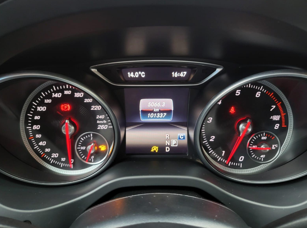 Mercedes-Benz Cla180 — foto 11 de 18