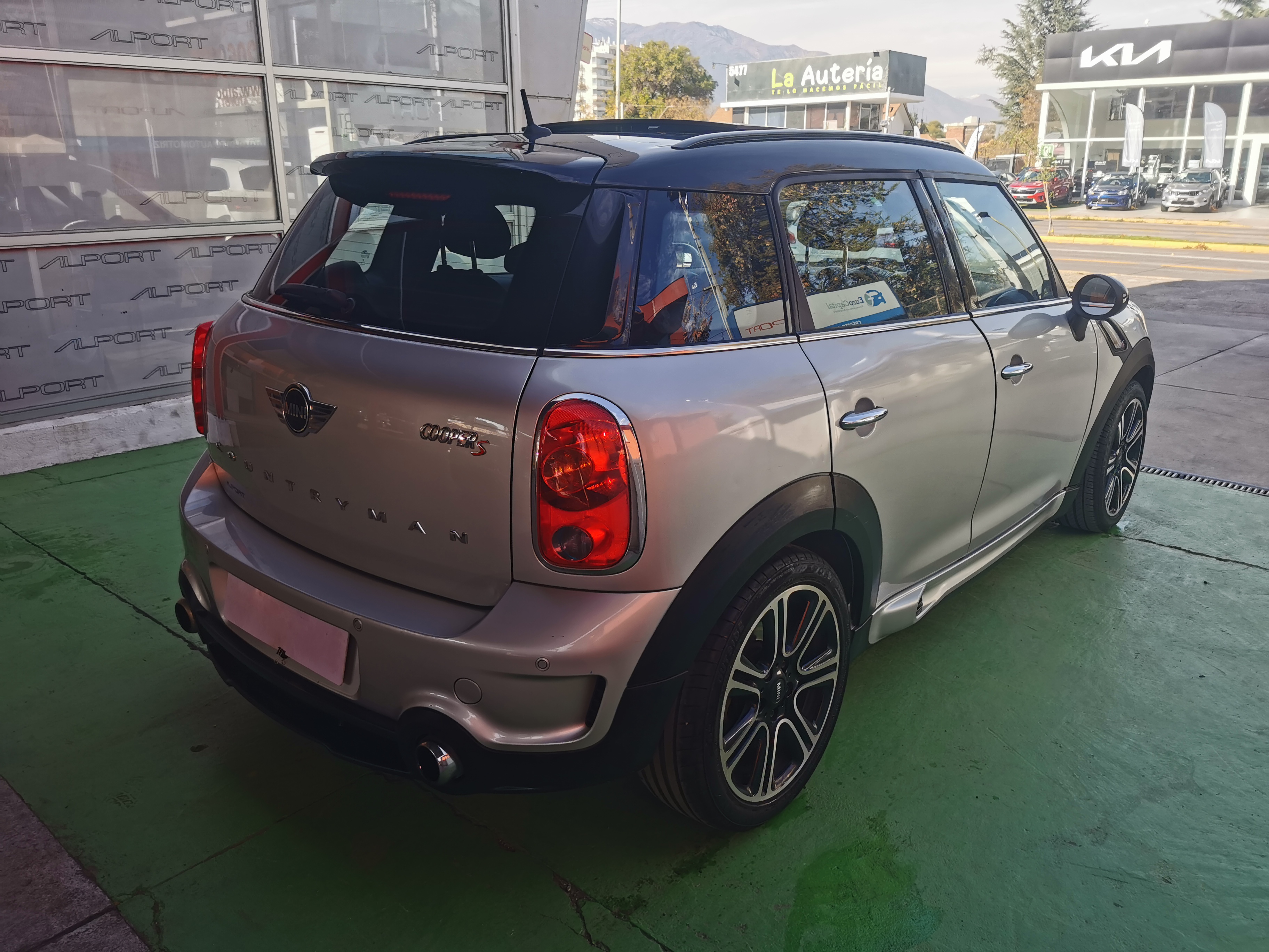 MINI Countryman — foto 4 de 19