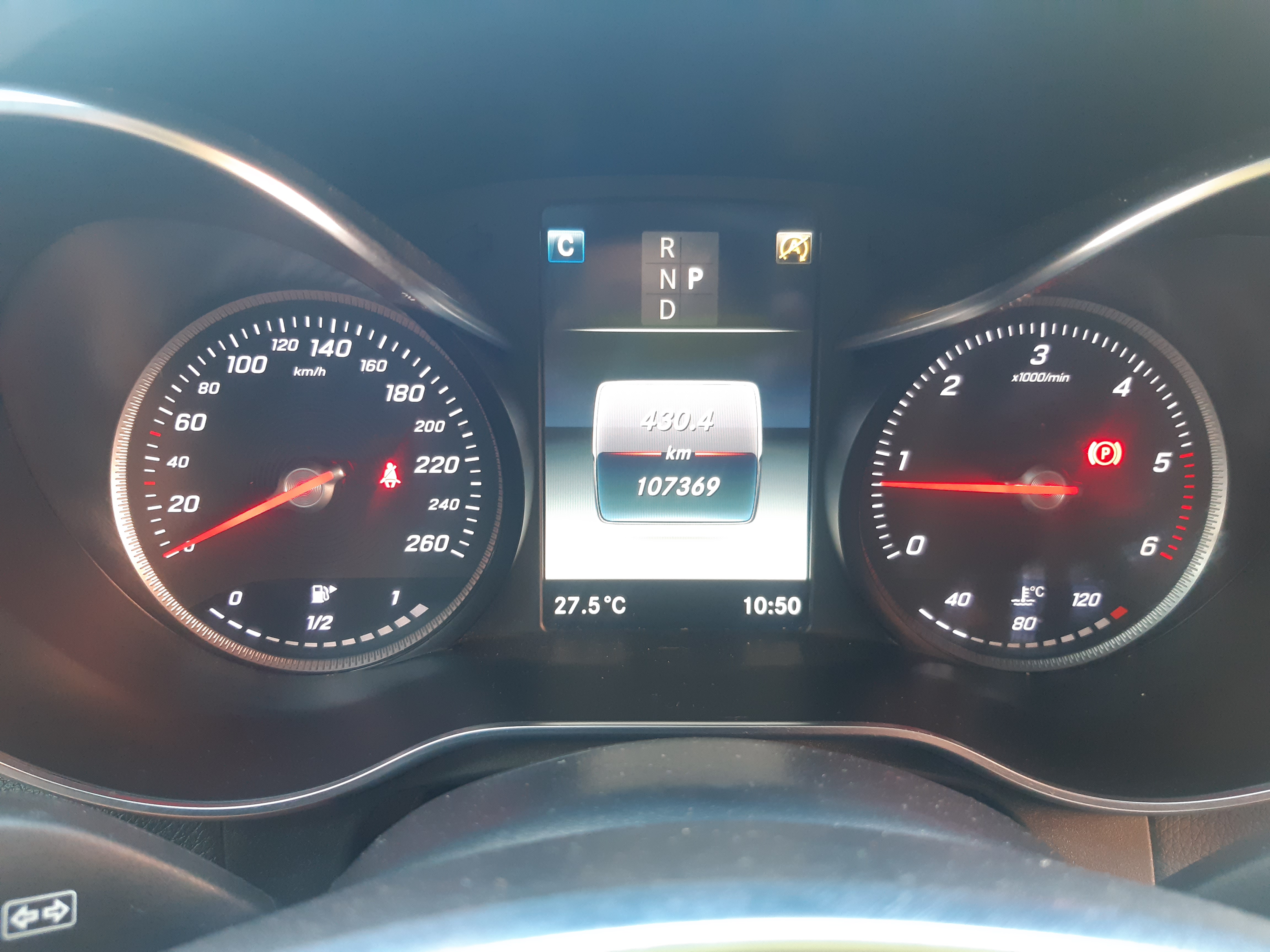 Mercedes-Benz Glc220 — foto 7 de 20