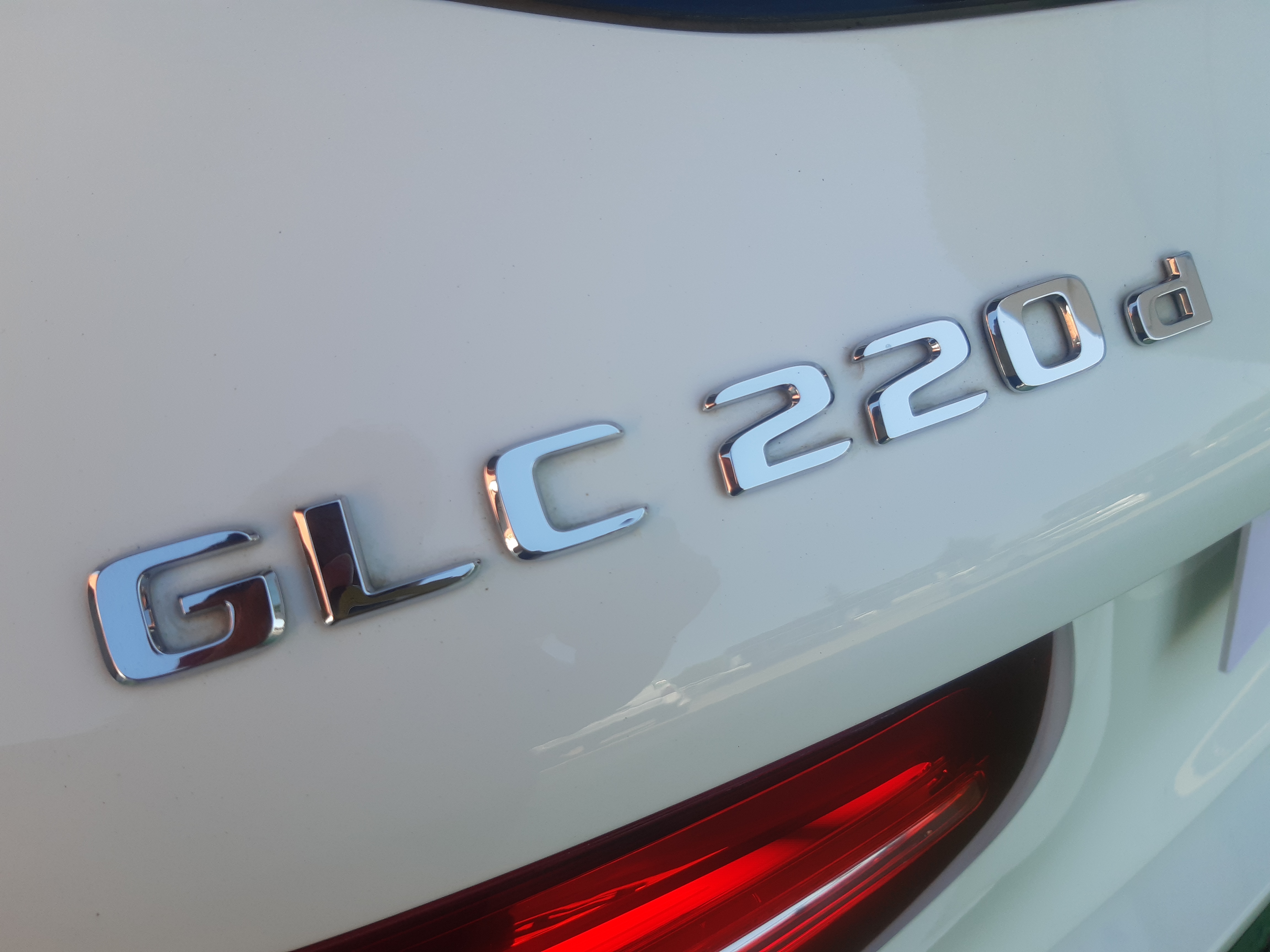 Mercedes-Benz Glc220 — foto 19 de 20