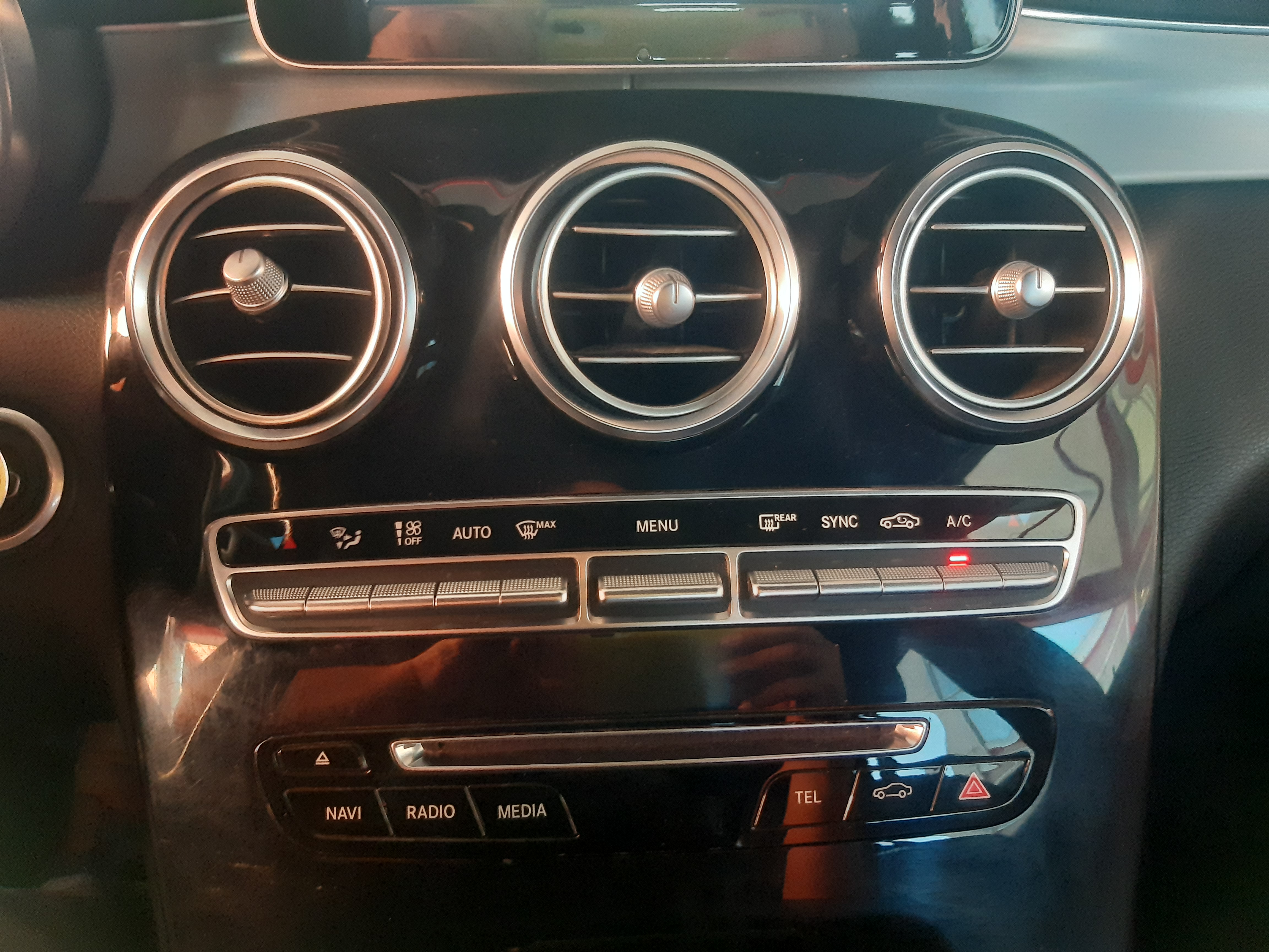 Mercedes-Benz Glc220 — foto 10 de 20