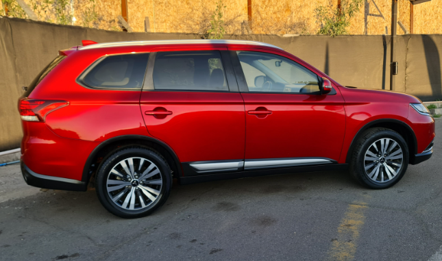 Mitsubishi New Outlander — foto 3 de 7