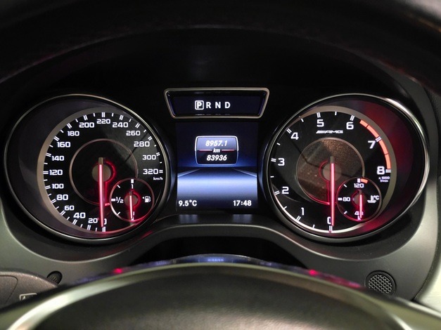 Mercedes-Benz Cla45 — foto 7 de 12