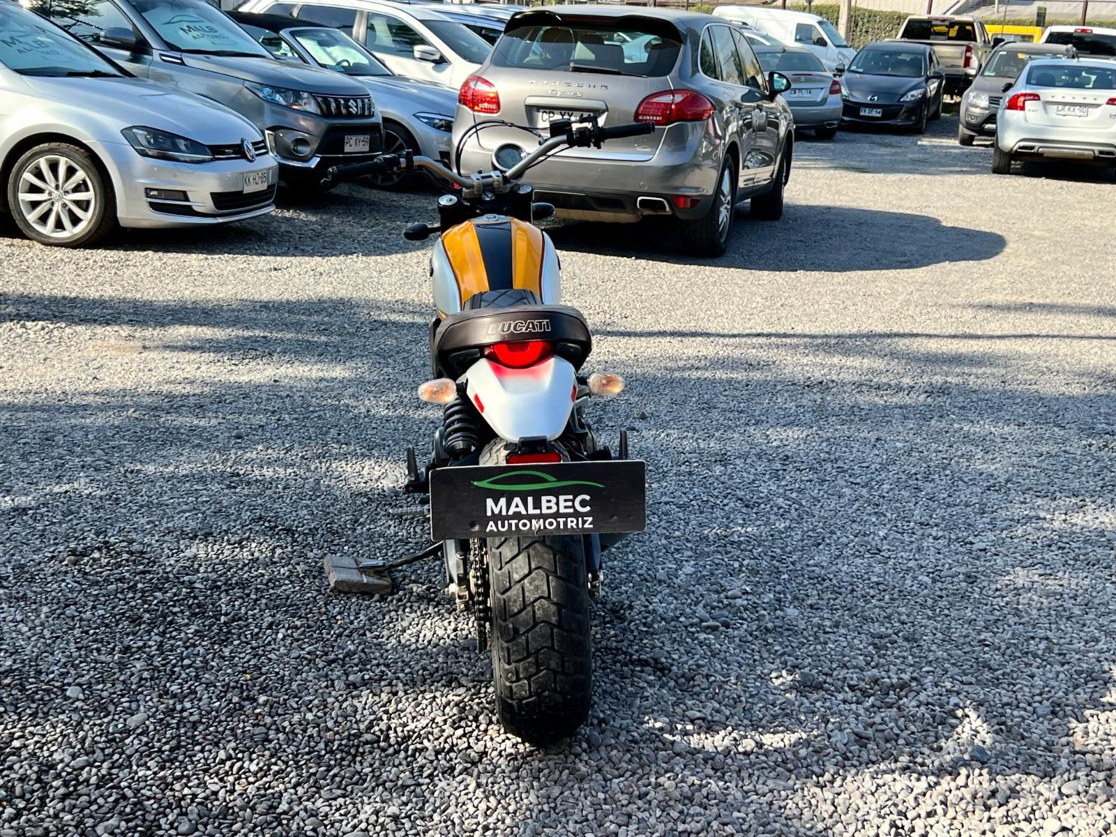 Ducati Scrambler Classic — foto 5 de 13