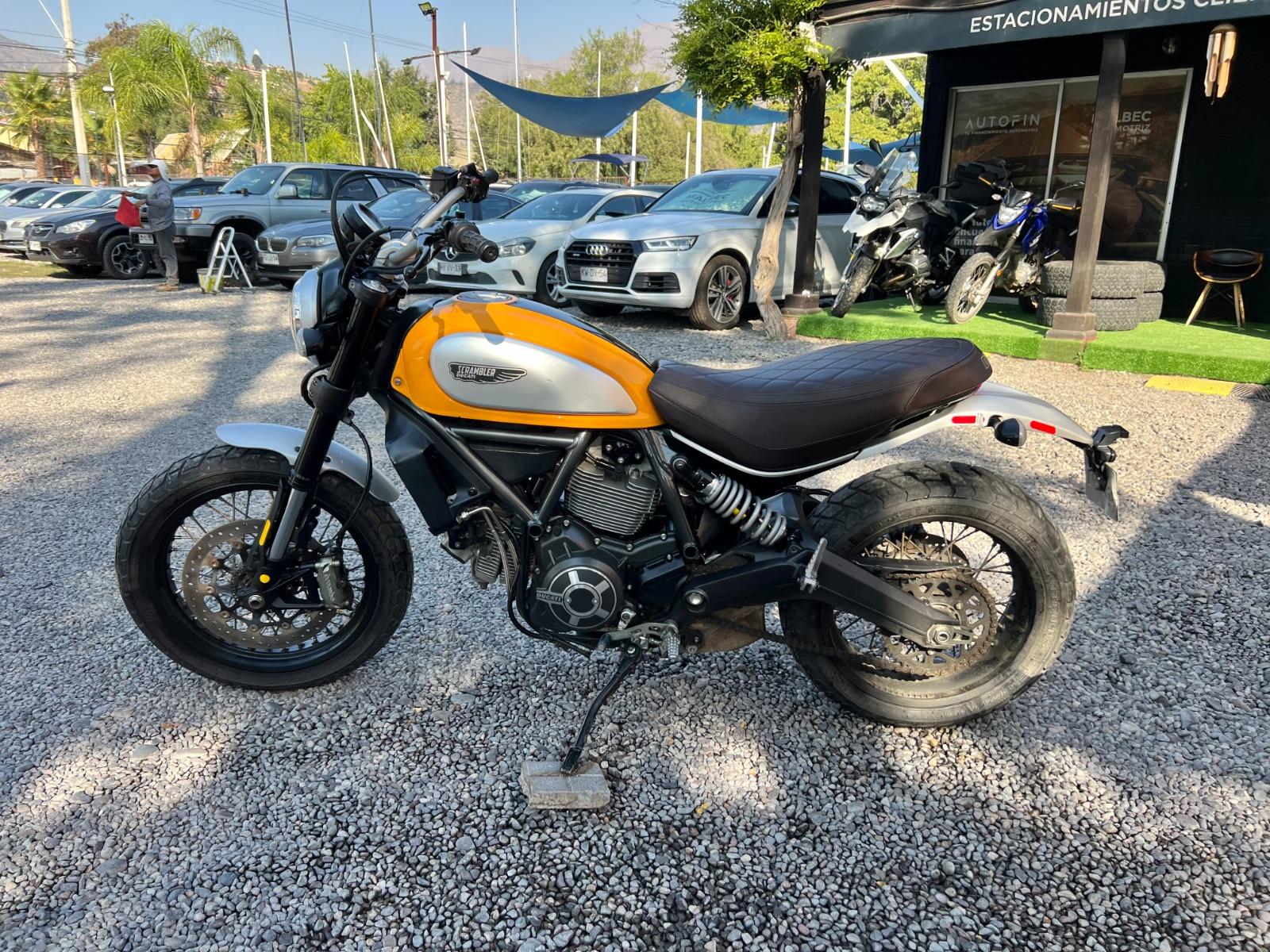 Ducati Scrambler Classic — foto 7 de 13