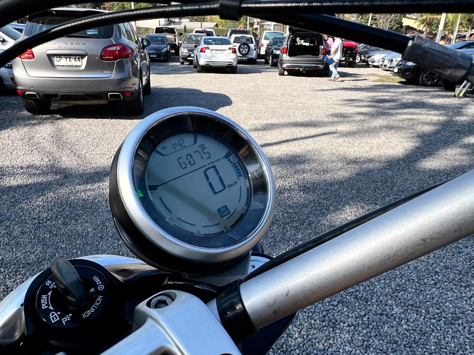 Ducati Scrambler Classic — foto 12 de 13