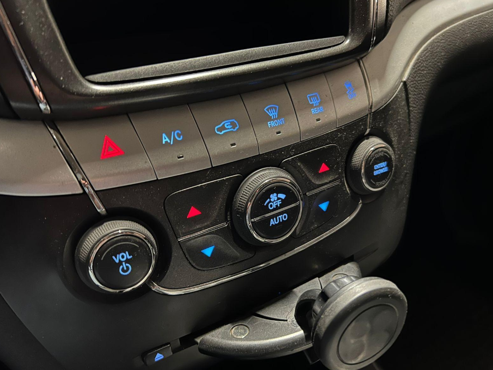 Dodge Journey — foto 13 de 18