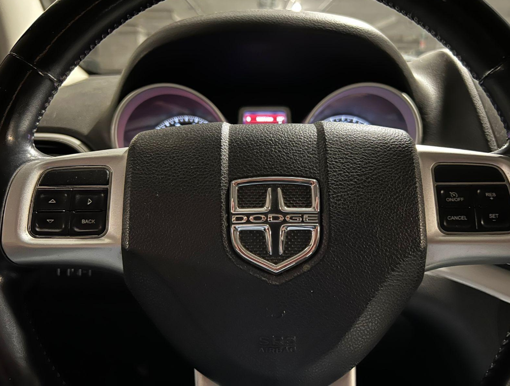 Dodge Journey — foto 10 de 18