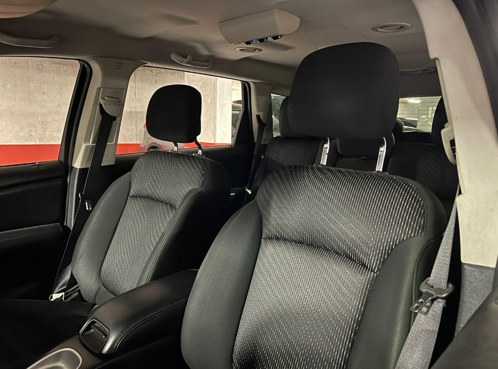 Dodge Journey — foto 16 de 18