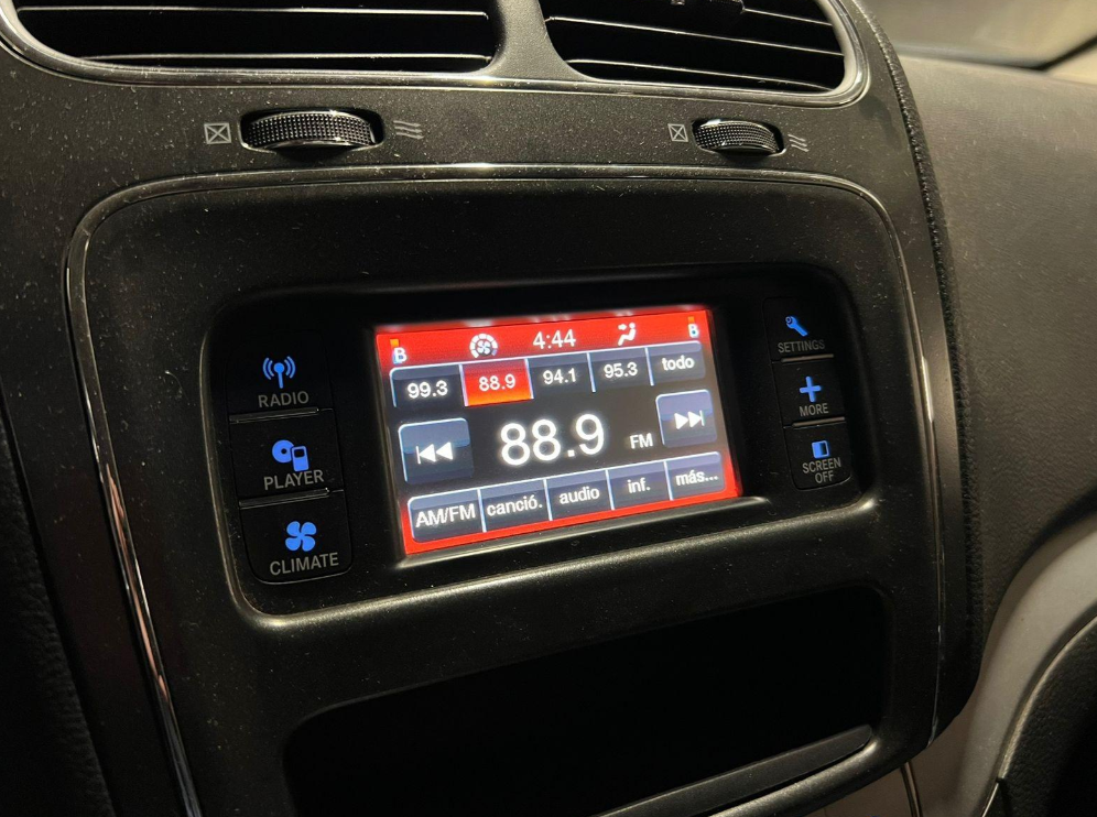 Dodge Journey — foto 12 de 18