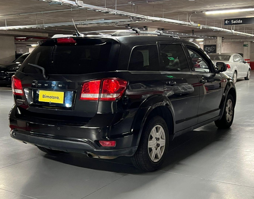 Dodge Journey — foto 6 de 18
