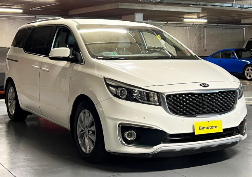KIA Grand Carnival — foto 3 de 18