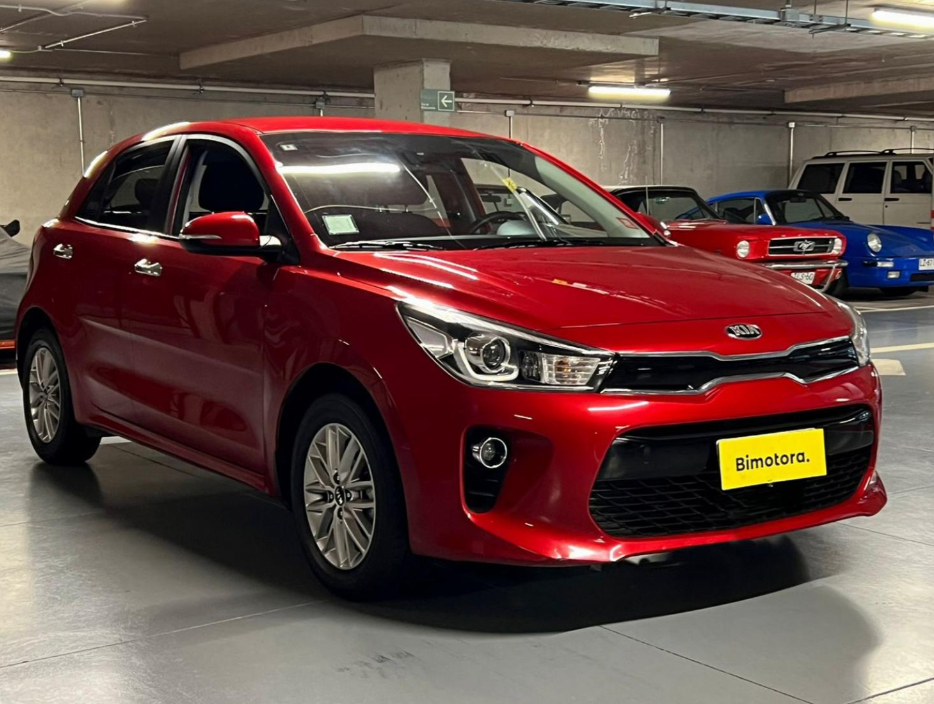 KIA Rio5 — foto 3 de 12